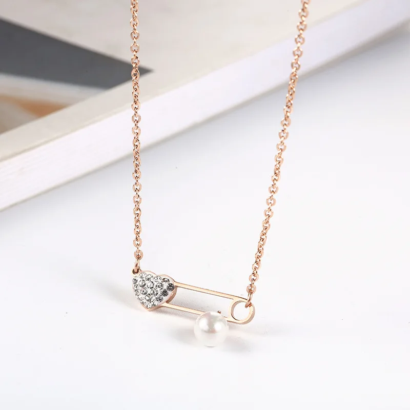 Low MOQ Stainless Steel Rose Gold Plated Heart Lock With Pearl Pendant Necklace