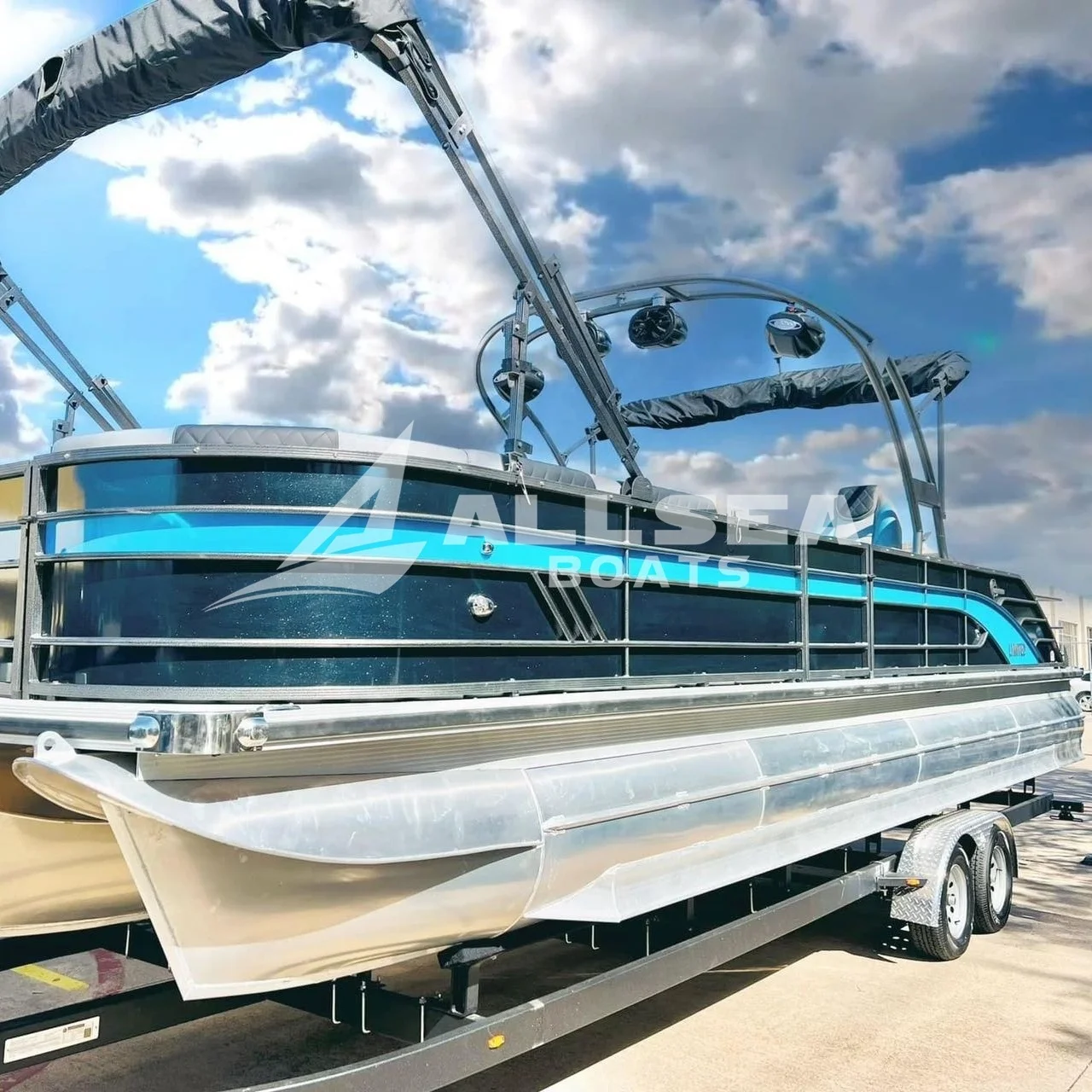 5.2m/17ft Luxury Family Mini Outdoor Leisure Sport Boat Pontoon Boat With Motor And Trailer For Sale 2023