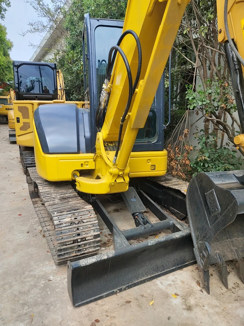 Японский оригинальный подержанный экскаватор Komatsu PC50 Подержанный 5-тонный Гусеничный Экскаватор строительная техника японский оригинал