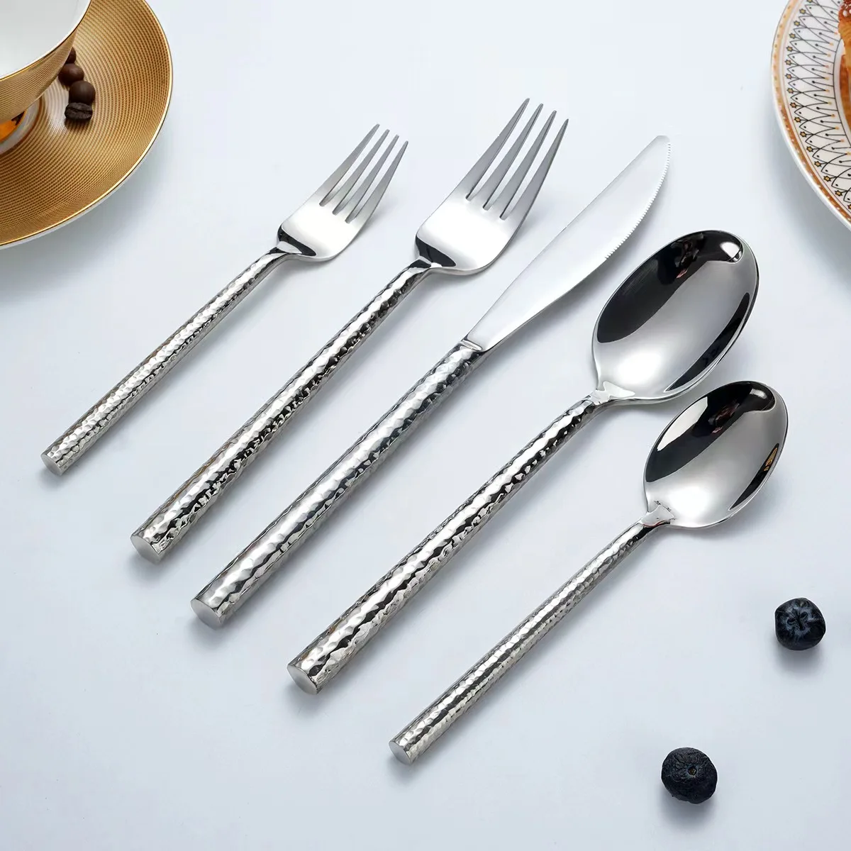 5 Pcs Creative Hammered Pattern Cutlery Set Western Stainless Steel Knife Fork Spoon Dinnerware Set Kitchen Tableware