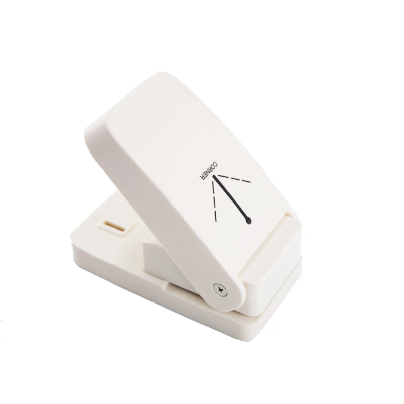 The new 38mm super perforated necklace pendant hole punching machine is suitable for DIY use in schools and shopping centers