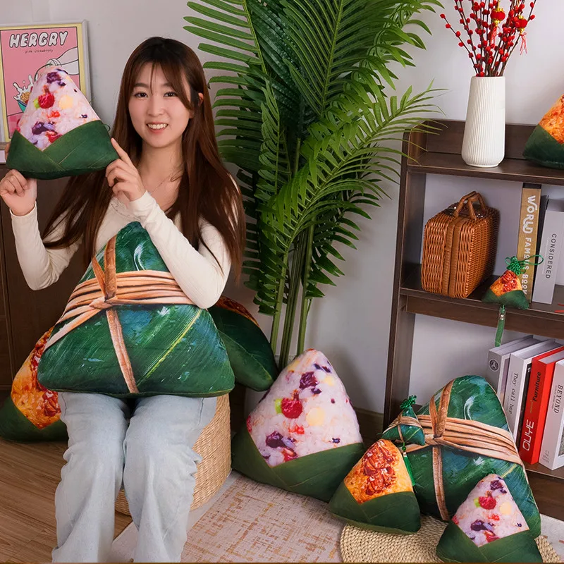 Подушка в виде лодки-дракона