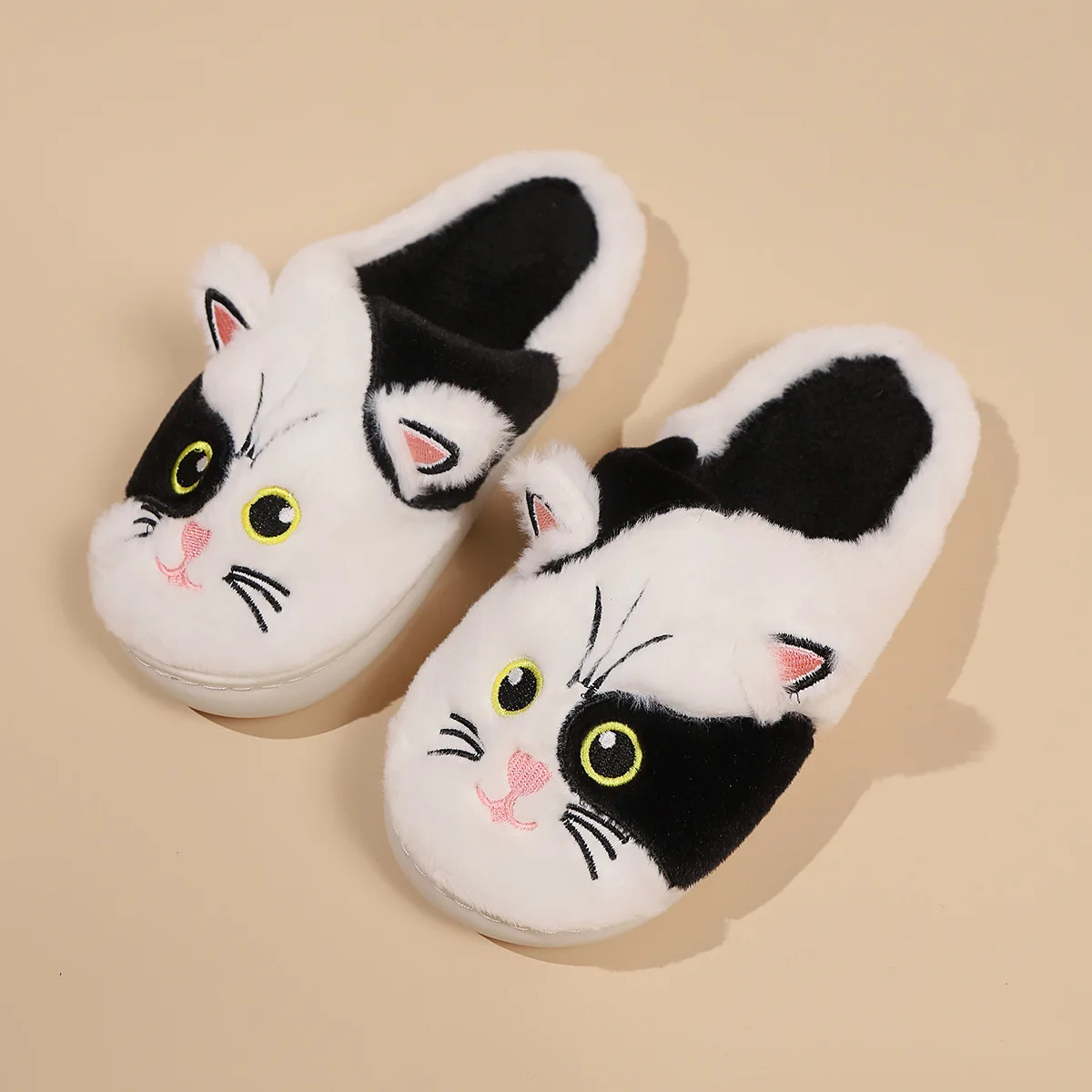 Wholesale cute cute cat design warm furry winter indoor slippers