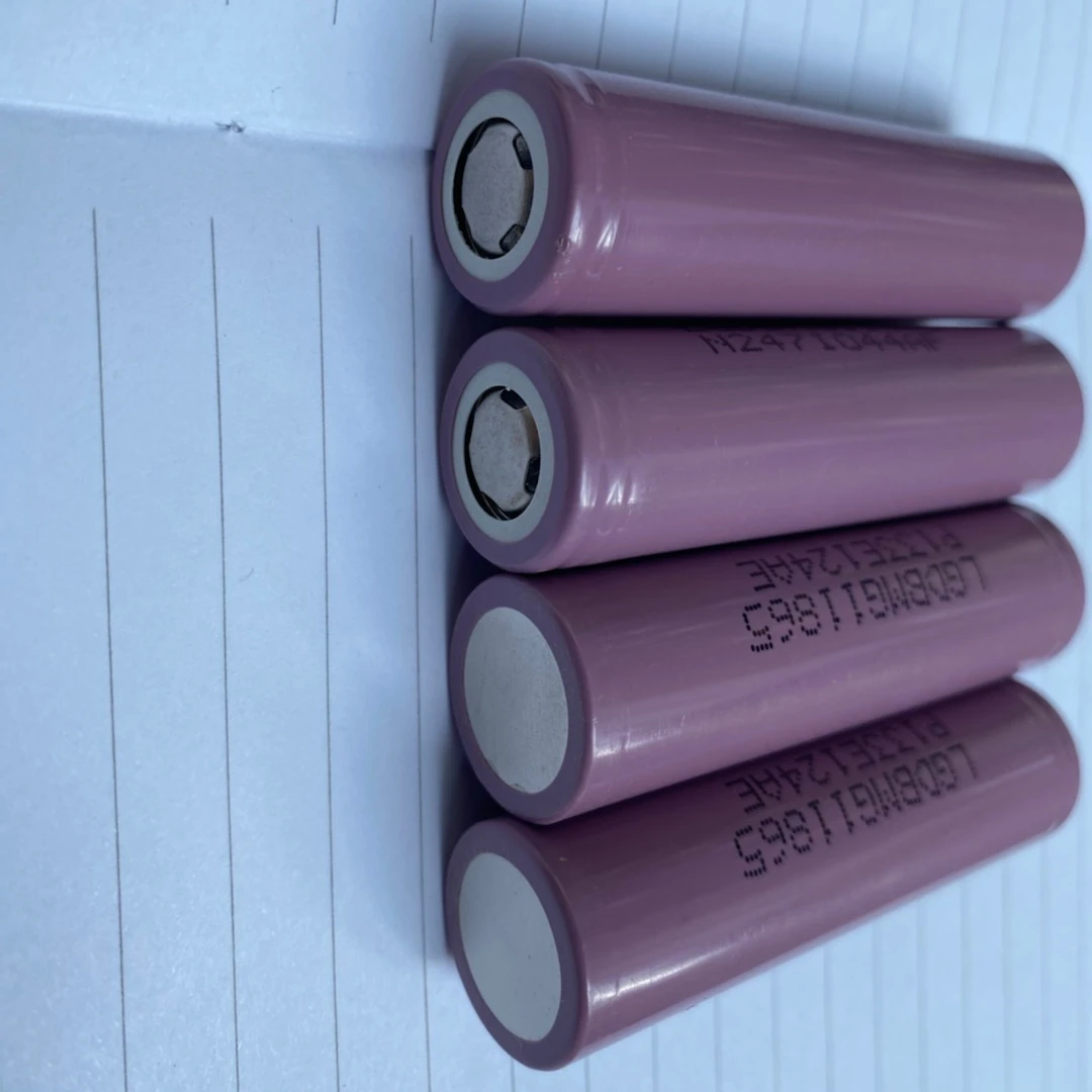 Popular Sell Manufacturer In Stock Charger Rechargeable 3.7V Cylinder Lithium Ion 18650 Battery