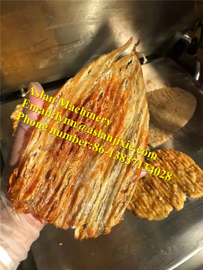 dry squid meat baked roasting machine/squid roller flattening shredder/roasted squid shredding machine