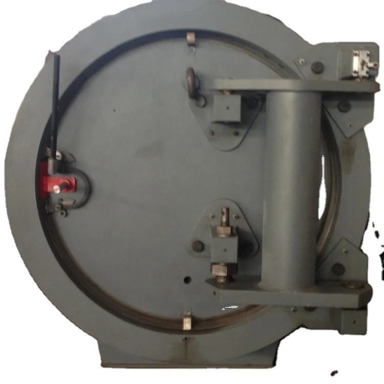 Bandlock type quick opening closure