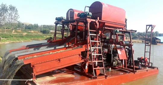 gold dredging boat/diamond mining machinery/gold mining equipment