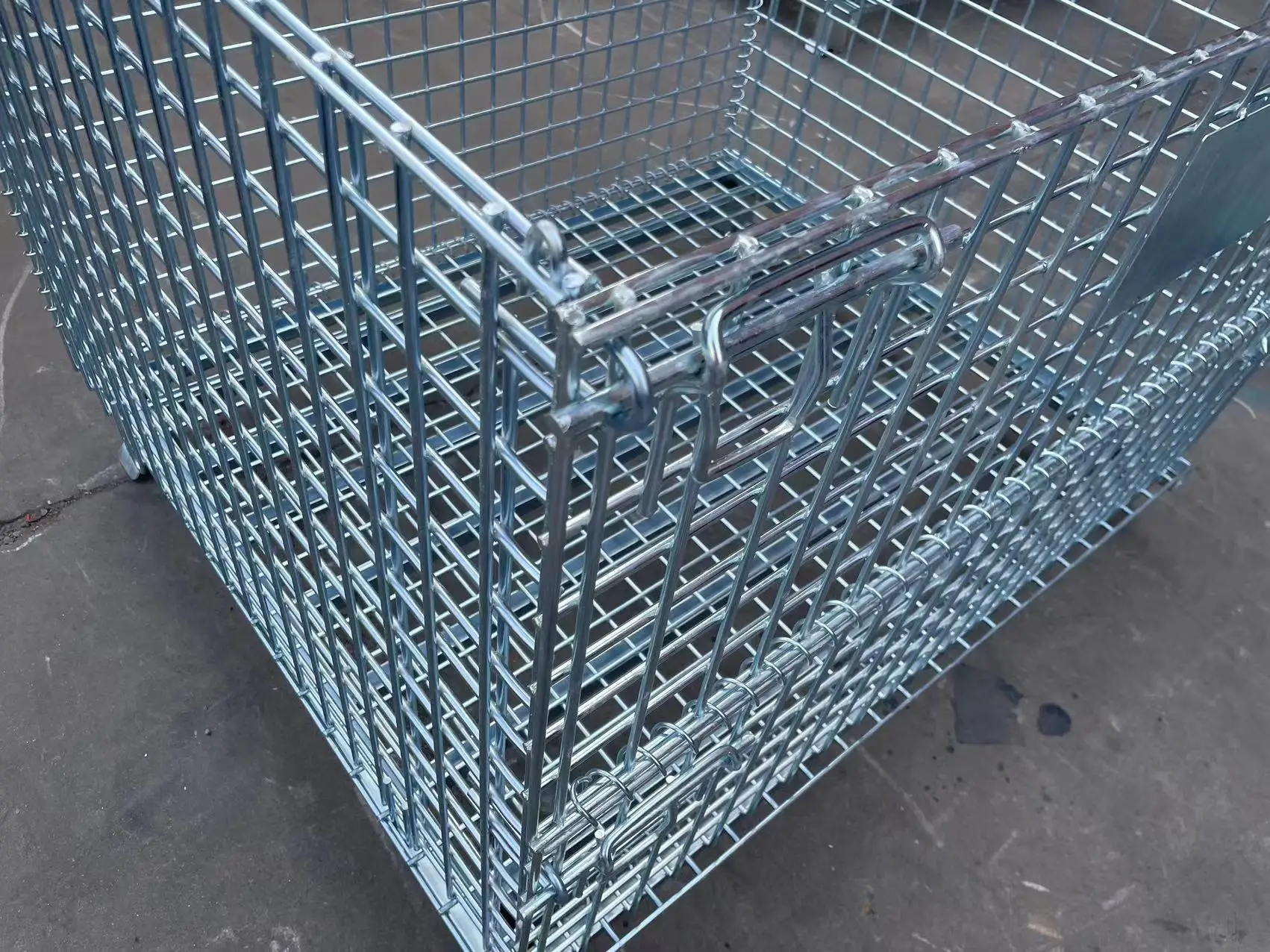 Welded Galvanized Collapsible Stackable Storage Heavy Duty Portable Shipping Steel Wire Mesh Cage Containers