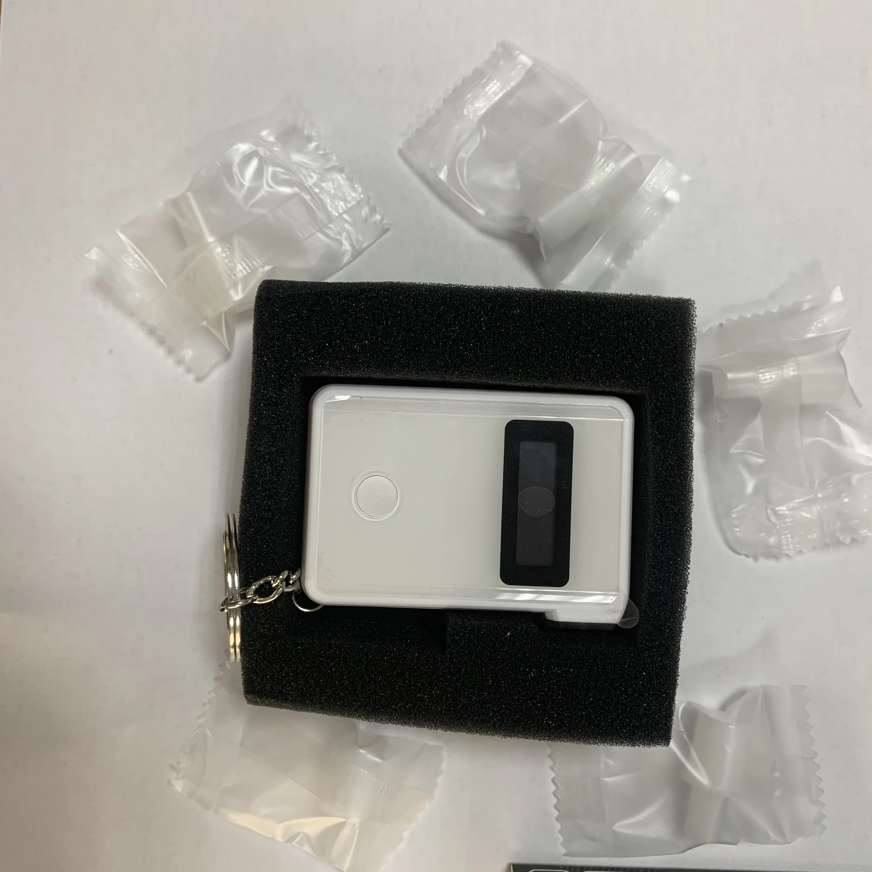 blue tooth  connects to smartphone mouthpiece fuel cell alcohol tester breathalyzer