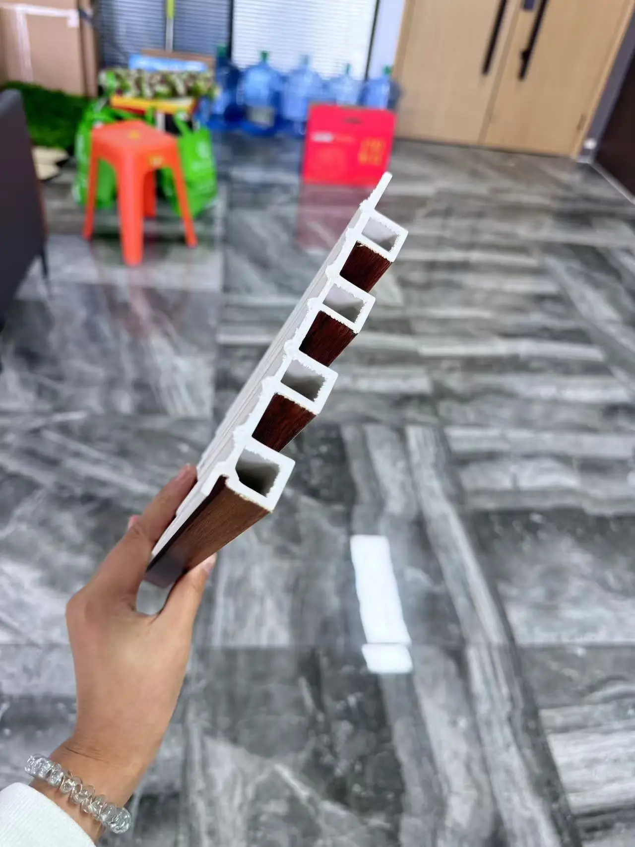 Современный дизайн 3D WPC стеновая панель Заводская цена высокое качество деревянная настенная доска с Дамасским узором Звуконепроницаемая и Огнестойкая