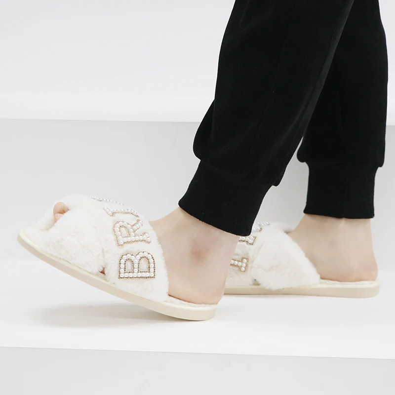 Wholesale OEM Pearl Patch Warm Plush Wedding Slides Rhinestone Bride Cross Band Handmade Slippers For Bride Bridesmaid