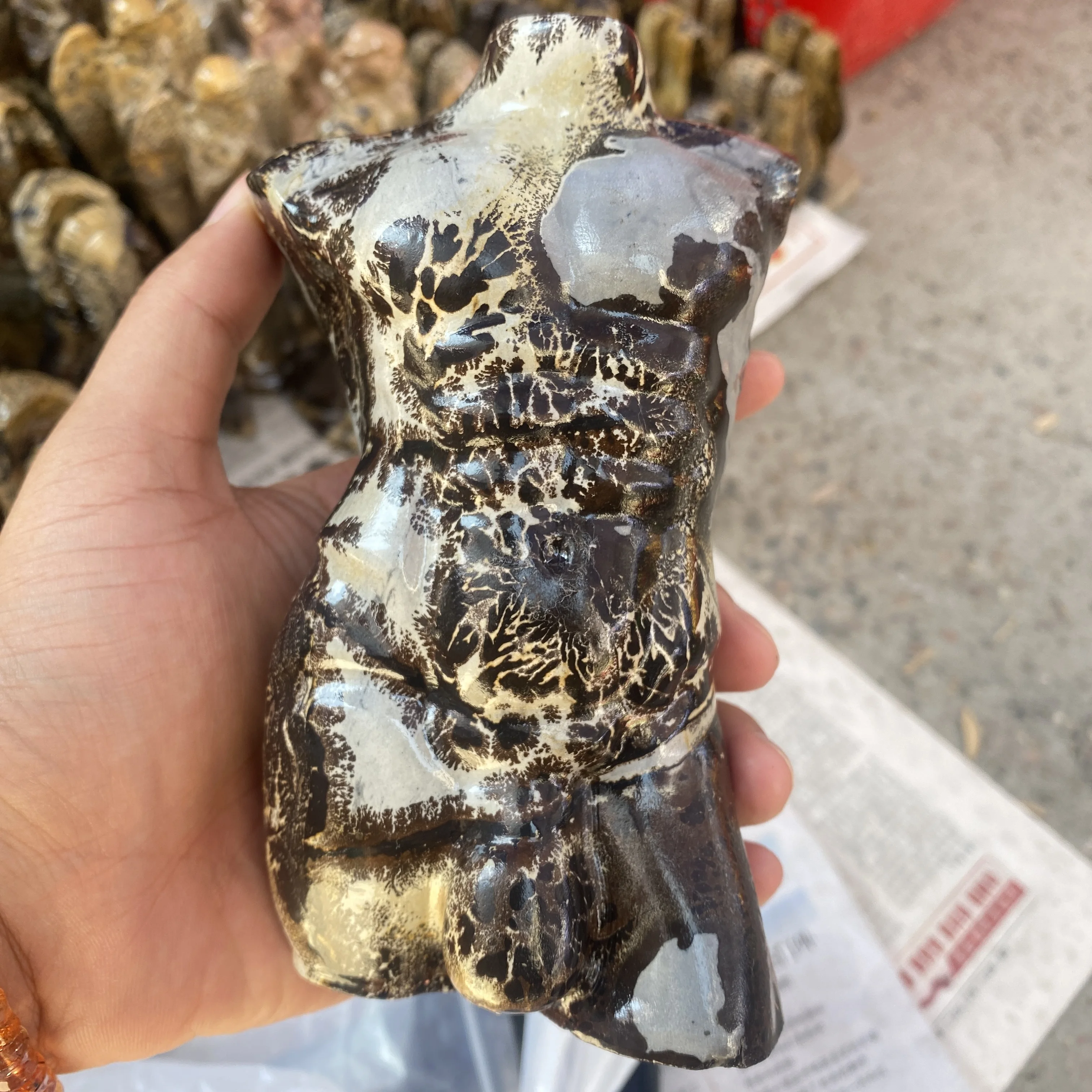 Wholesale Crystal Man Model Craft Natural Crystal Healing Stone Carving Picture Jasper Man Model Statue for home decoration