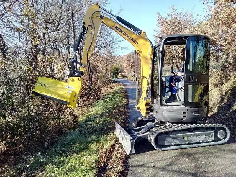 Multi-purpose forestry mulching machine bush mower brushcutter roadside weeds hydraulic mower