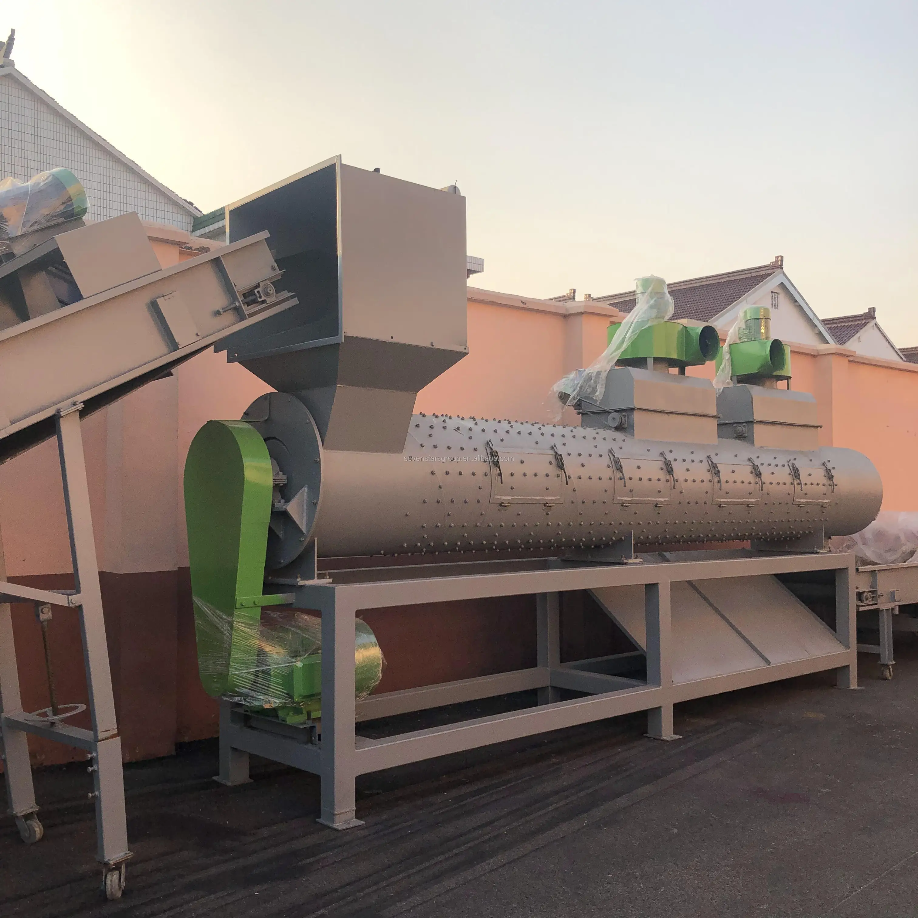 Automatic dirty PET bottle flakes recycling line plant from Used bottle to clean flake