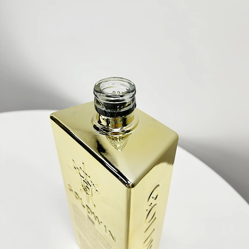Wholesale High Quality Customized 700ml Empty Gold Sliver Spirits Whisky Glass Bottle