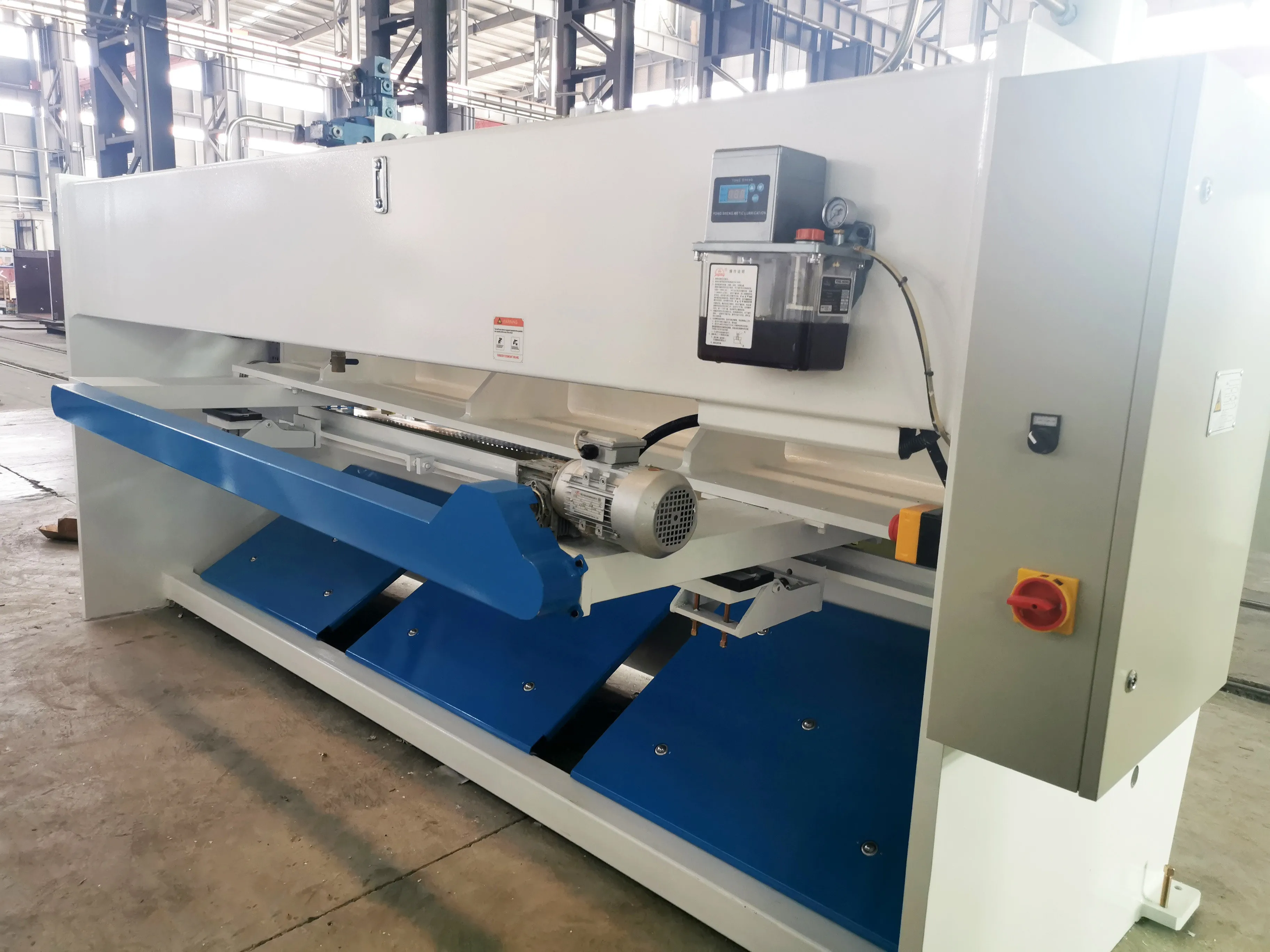 YWGS hydraulic guillotine shearing machine  for sheet metal plate cutting