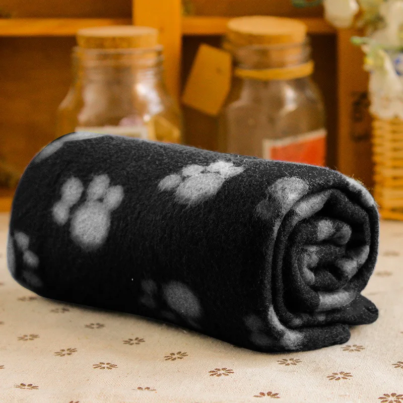 Wholesale Pet Beds Quality Hot Sale Multi-colors Dog Blankets Soft Fleece Luxury Paw Prints Dog Pet Blankets for puppy cats