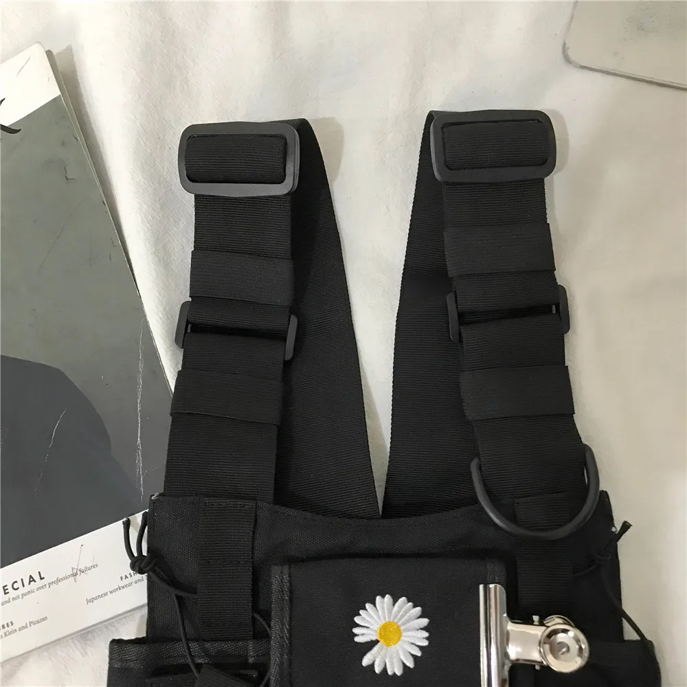 Chest Outdoor Tactical Vest Radio Harness Holster Rig Front Pack Pouch Molle Combat Men Chest Rig Bags