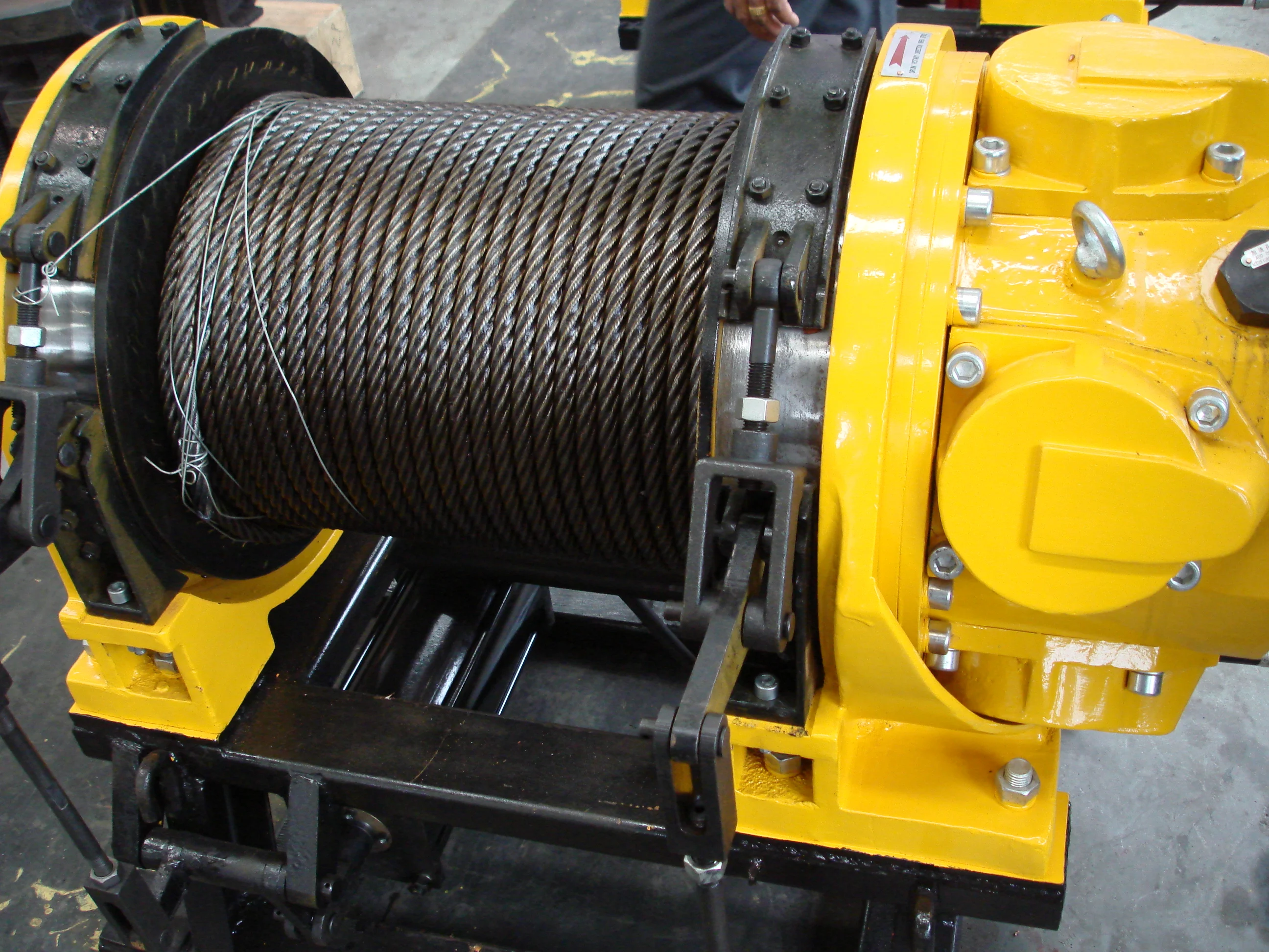 QJ1/120 AIR WINCH,Lifting and towing of oilfields, mines, ships, etc.