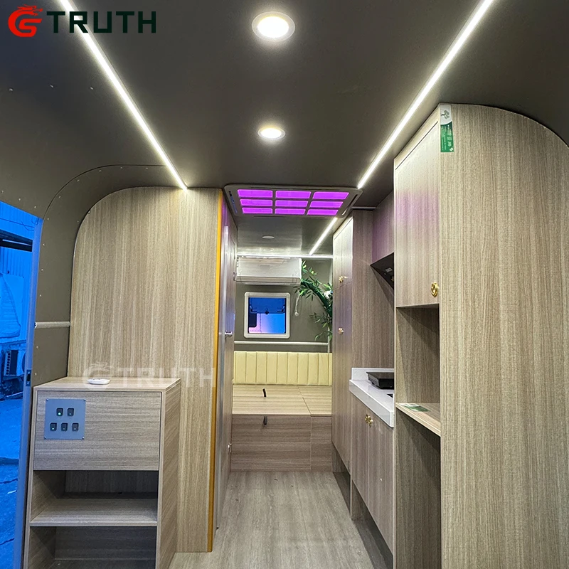 Large Size Luxury American Camping Travel Mobile House Camp  4x4  Airstream Camper Trailer