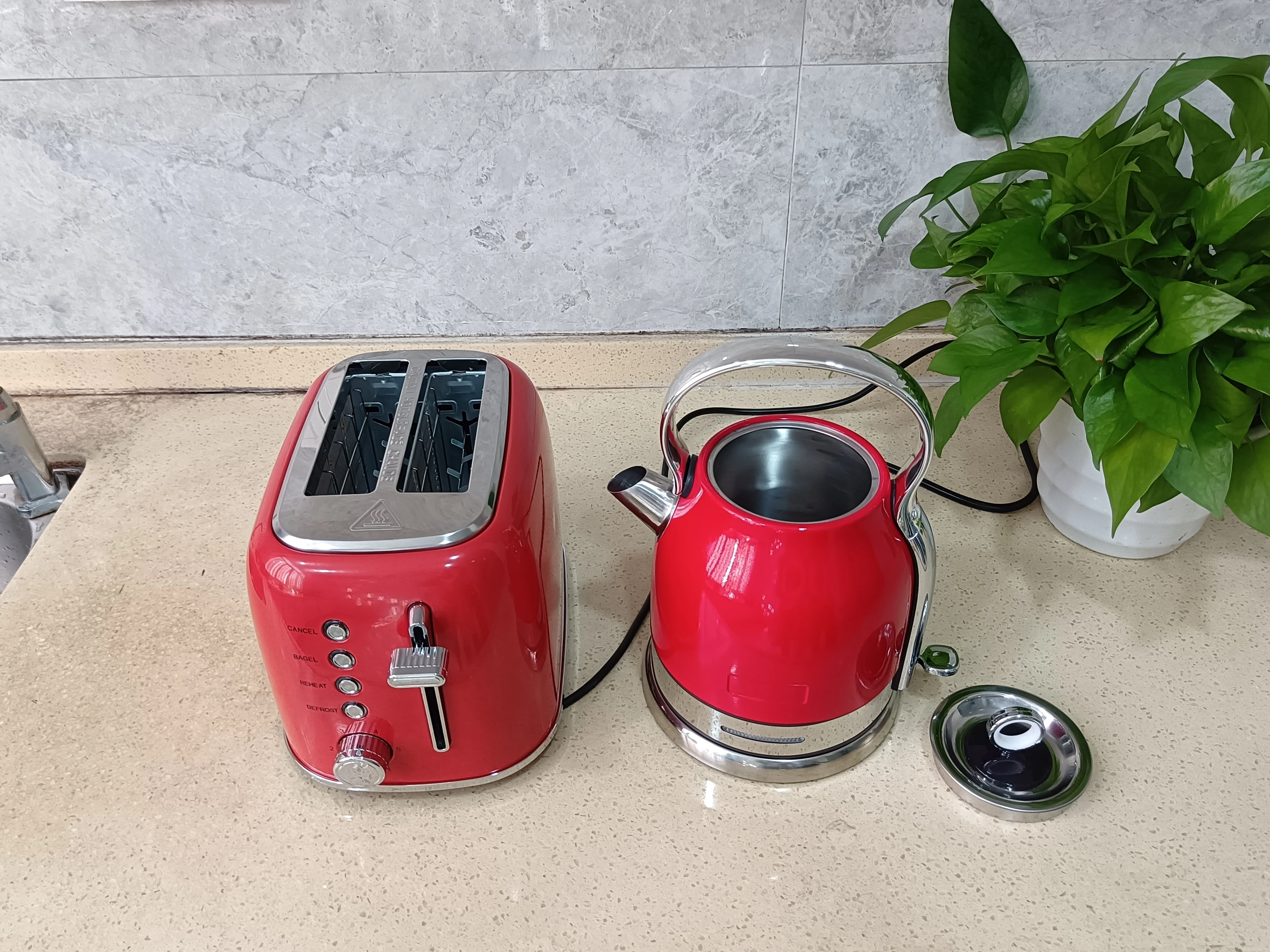 Home Use Modern Retro Style Electric Breakfast Machine Stainless Steel 2 Slices Toaster 1.3L Electric Kettle Breakfast Set