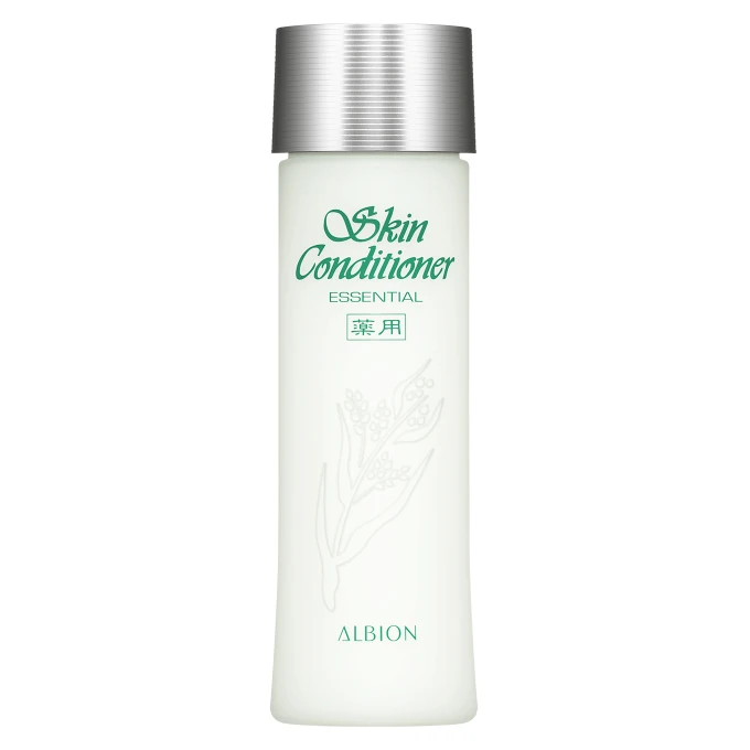 Cleanse and brighten moisturizing natural skin withe lotion care