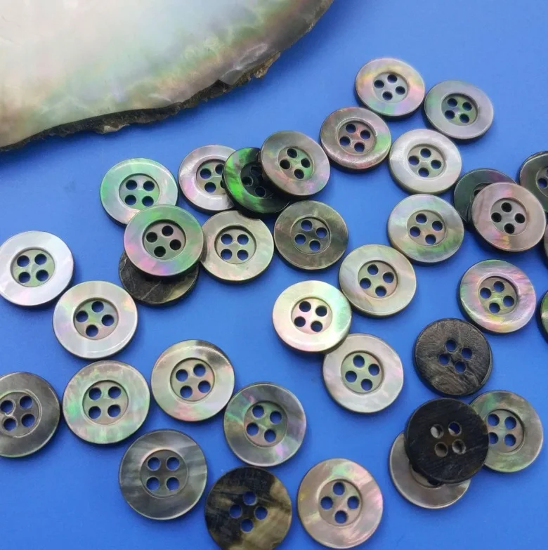 Custom Wholesale MOP Seashell Buttons 2 4 Holes Natural Garment Accessories Agoya River Shell Button For Clothing Shirt Blouse