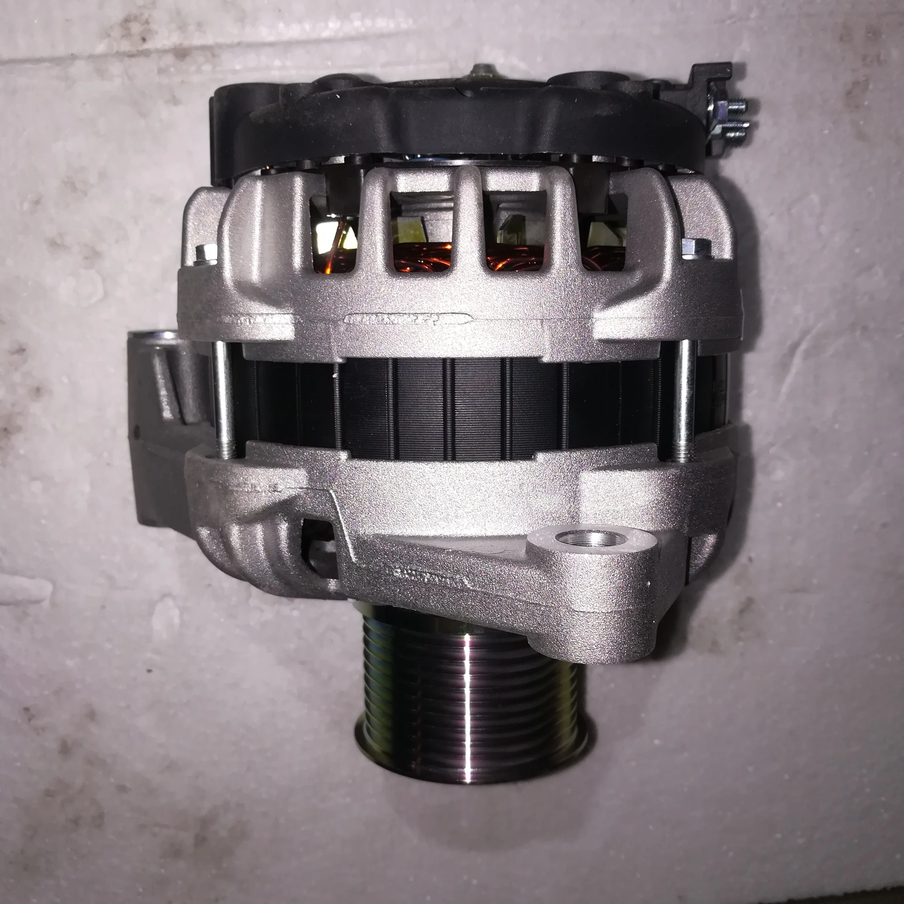 Genuine  Generator 612600090832 Alternator 612600090832 WP-FDJ