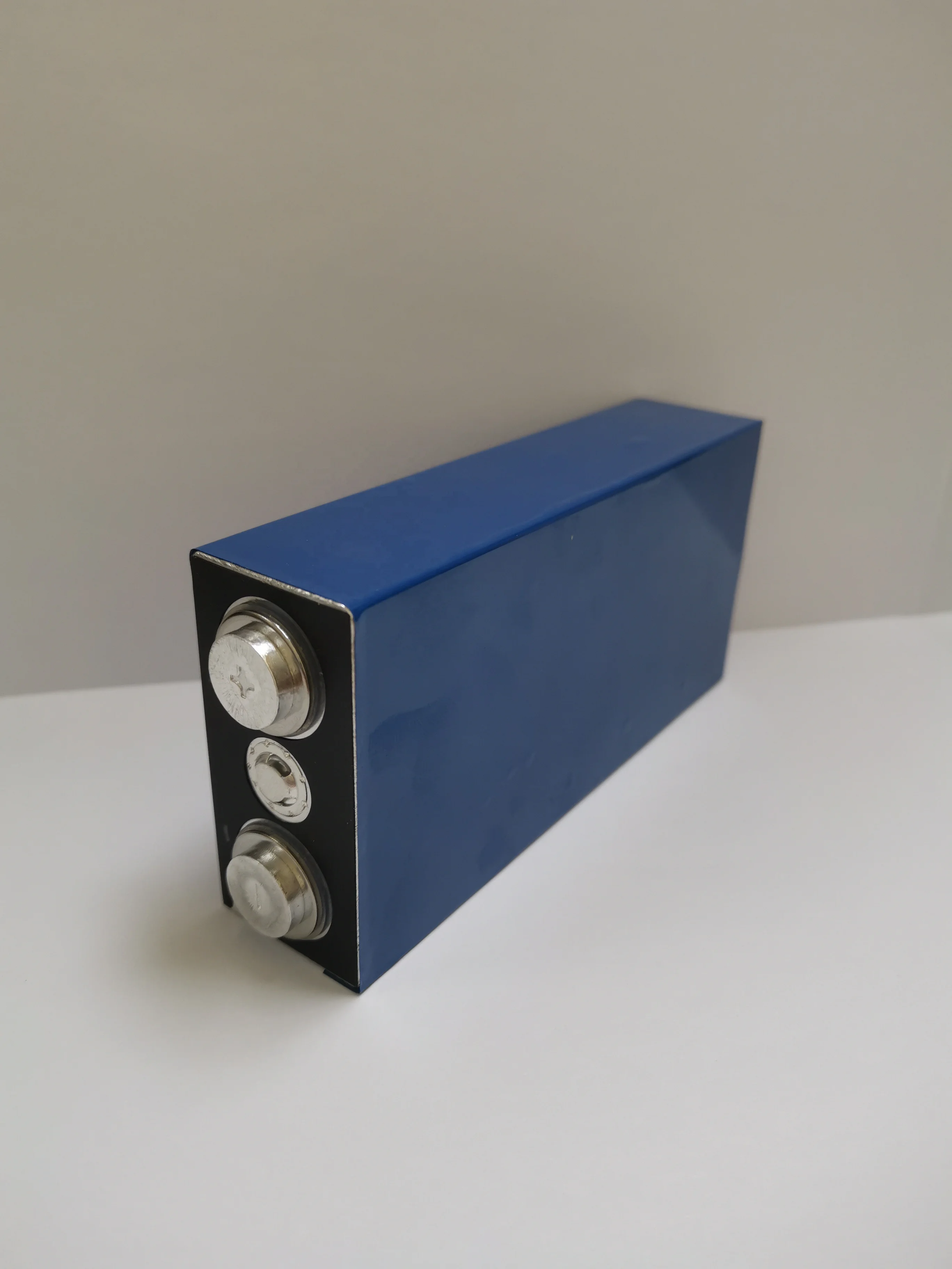 prismatic 3.2v 30Ah LiFePO4 battery cell 2000 cycles for two wheelers 10ah 12ah 13ah 15ah 20ah 25ah 3.2v