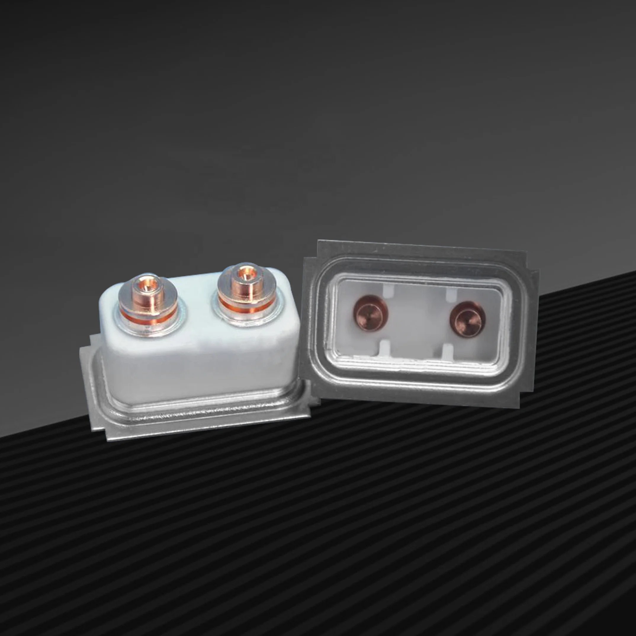 Customized Advanced Industrial Metalized Alumina Cases with High Precision