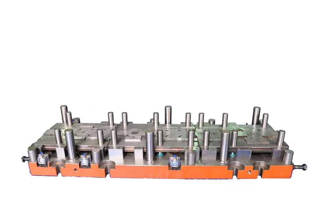 Guangdong progressive die   progressive die manufacturer of cemented carbide iron core for air conditioner motor of punch press