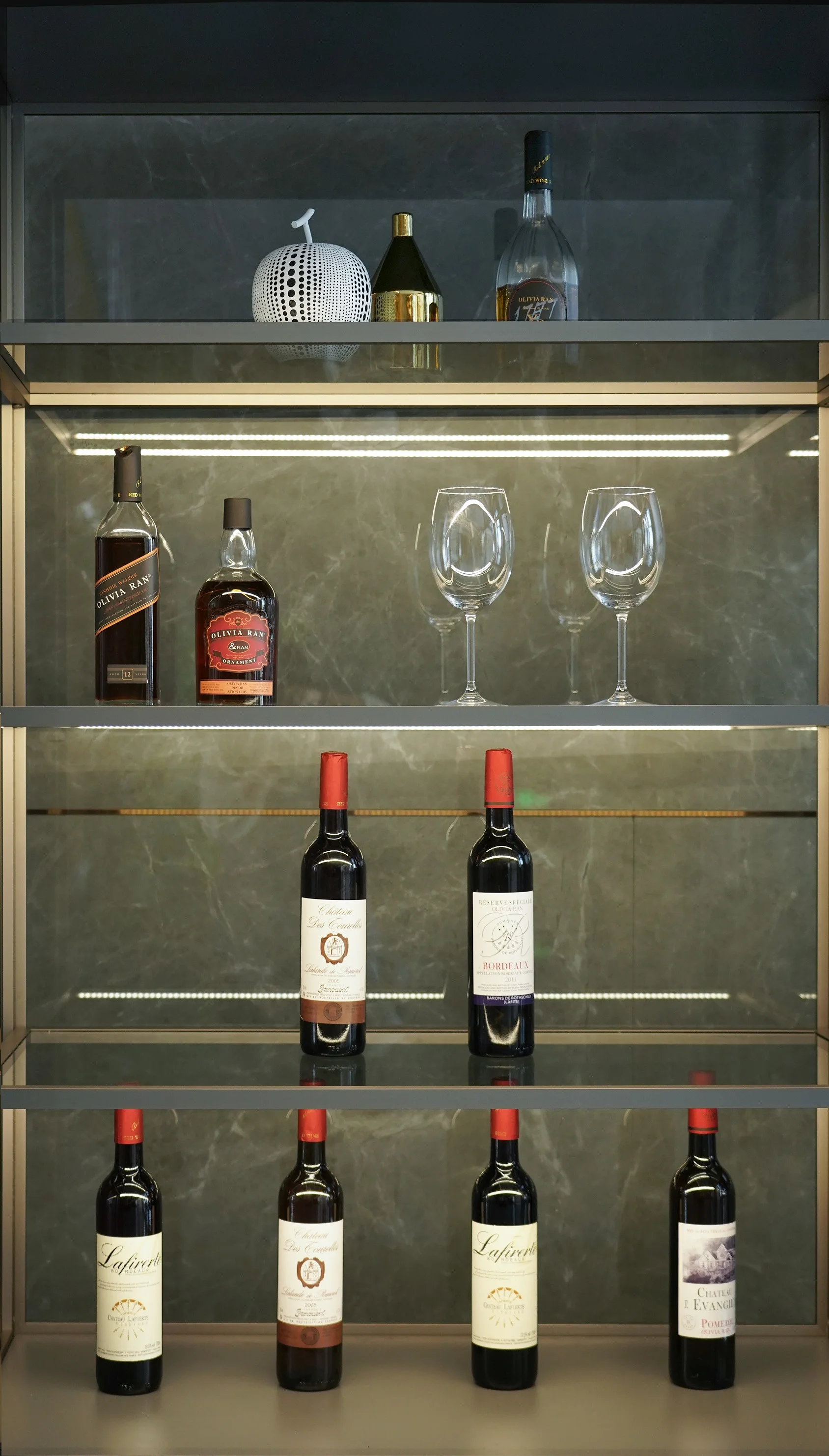 Factory customized luxury aluminum frame glass display cases wine jewelry toys storage Cabinet tempered glass display cabinet