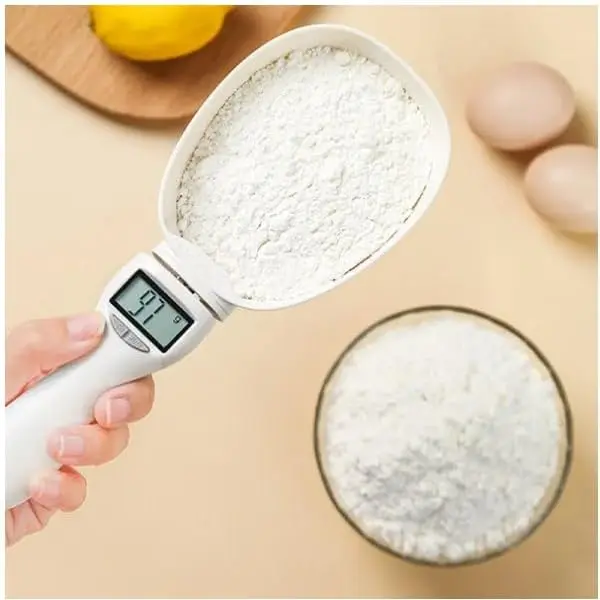 Цифровая мерная ложка для измерения пищевых продуктов с ЖК-дисплеем и сменными ложками выдачи приправ