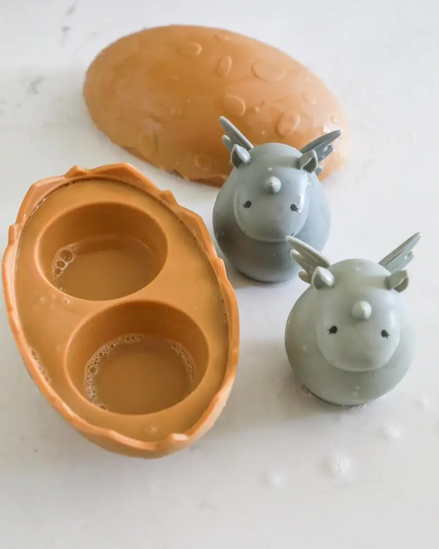 Kids Dino Egg Silicone Bath Toy, Baby Dino Egg Floating Boat Bath Toy, Silicone Bath Toy Boat Buddies Dino Egg