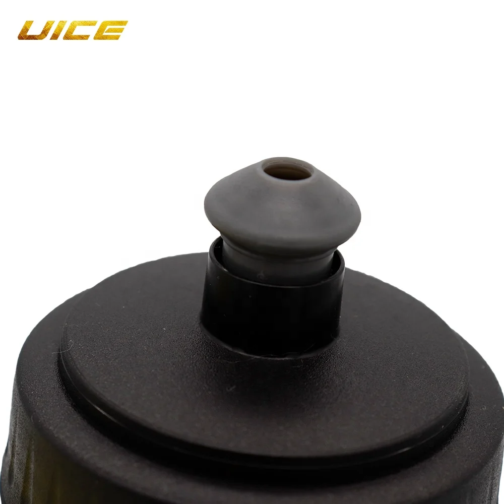 Suction Mouth 750 ML  Water Bottle Ice Hockey Rugby Portable Handy Cup Extruded Water Type Sports Kettle hockey bottle