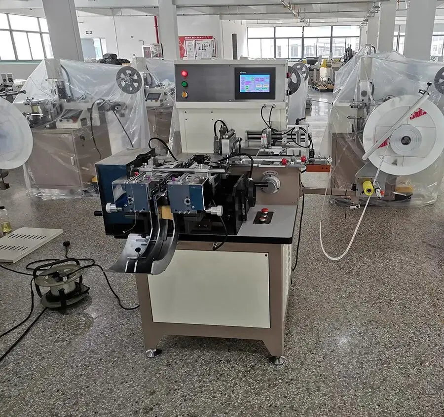 Hot Sale Automatic Automatic Label Cutting Machine Woven Belt Ribbon Label Cutting and Folding Machine