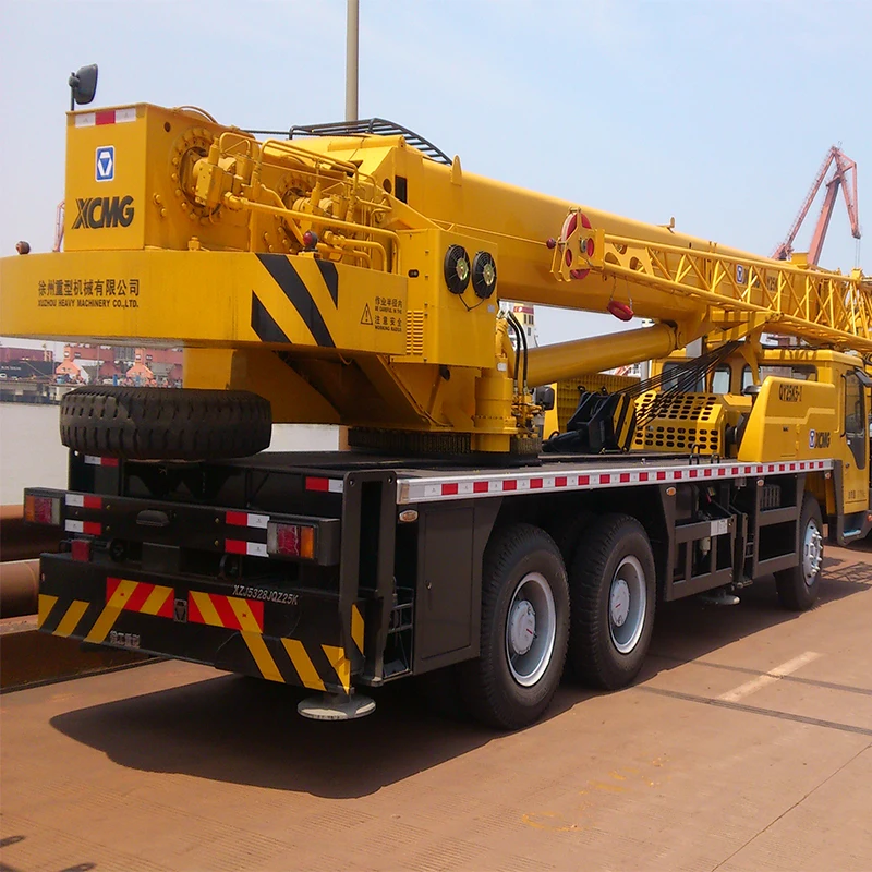 Xcmg hoist crane 160 ton boom truck cranes sale QAY160 all terrain truck cranes for sale