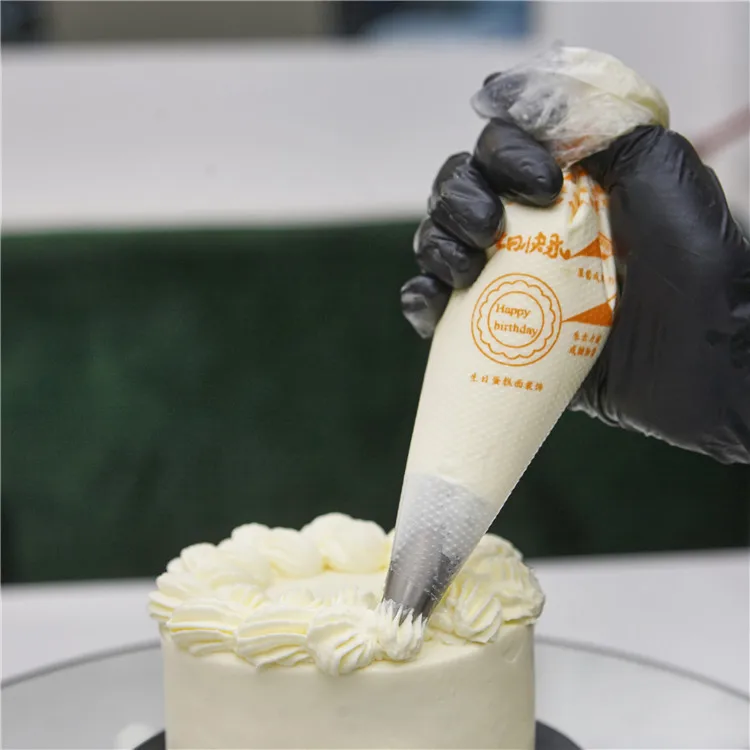 Hot sale plastic piping bags icing cake decorators in cake tool