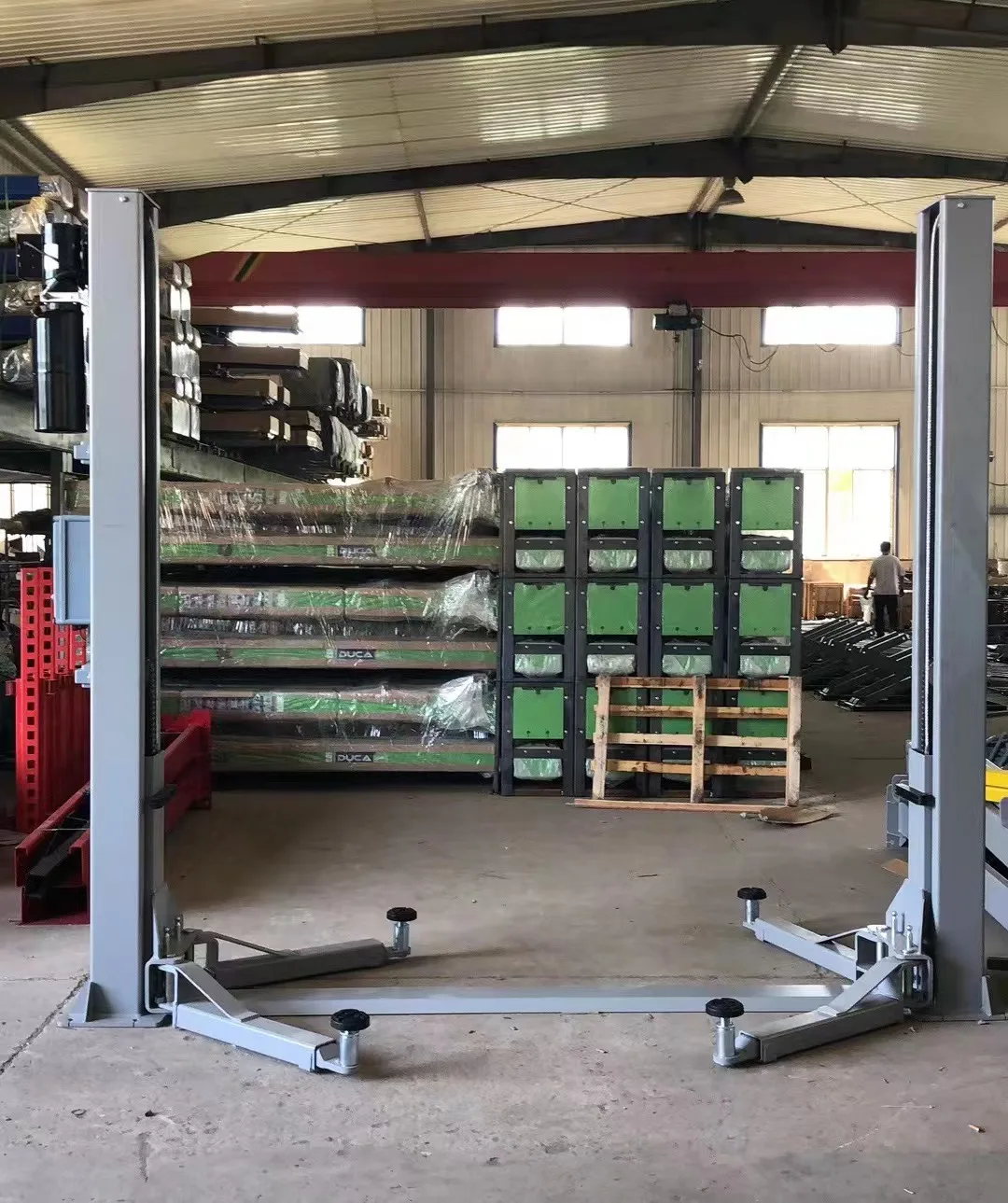 Workshop Electric release 4000kg Floor Plate Hydraulic Car Lift Electric unlock Two Post Car Lift