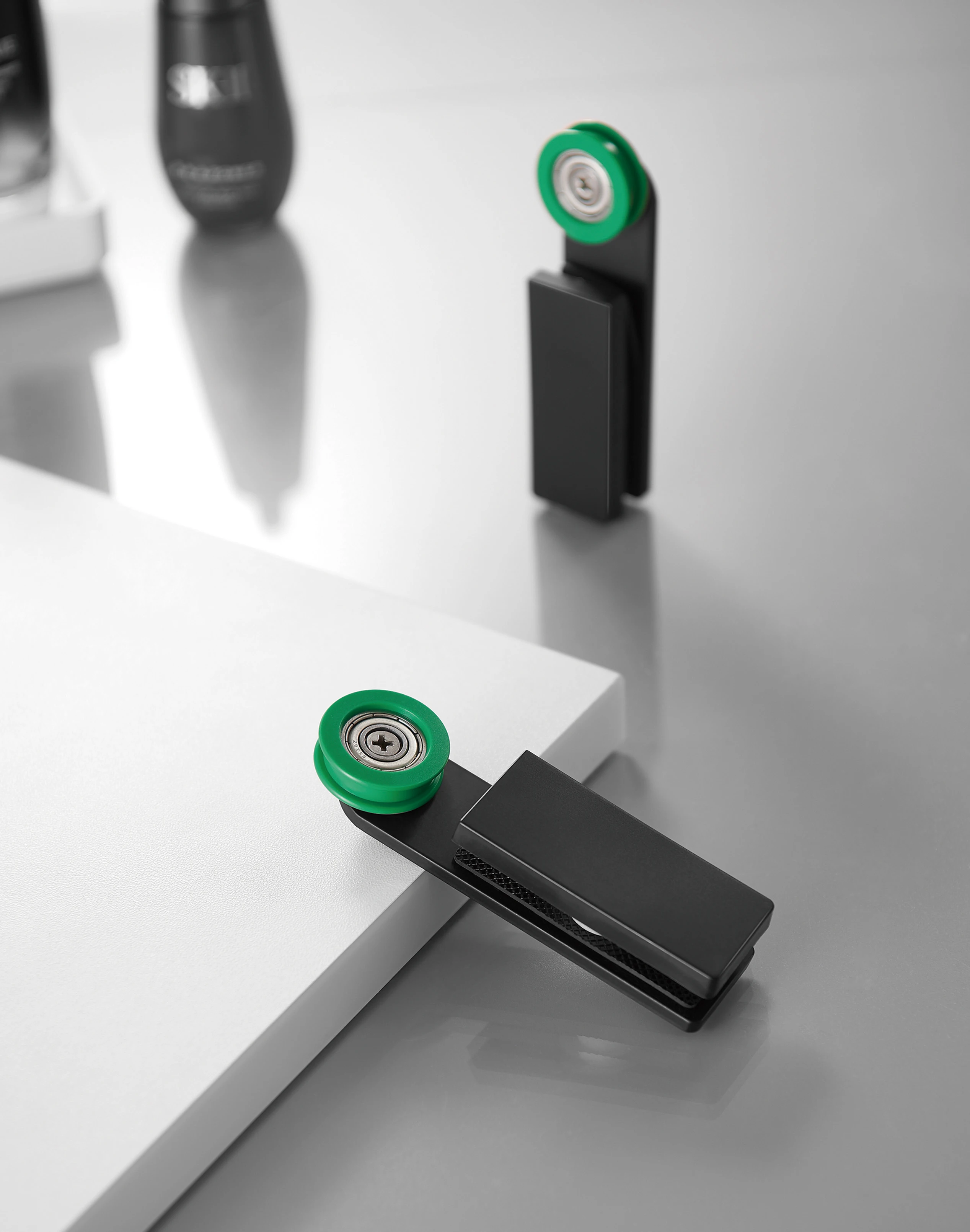 New Style Straight Shower Glass Door Frame Bathroom tempered glass Sliding Shower Door glass shower screen