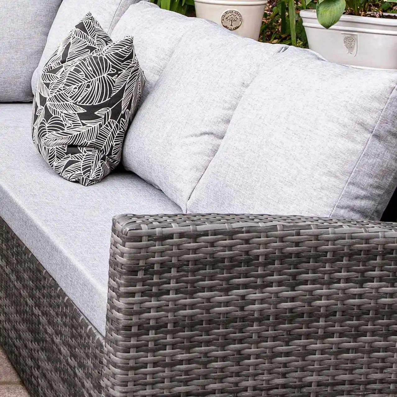 New design outdoor sectional aluminum rattan lounge garden sofa set furniture