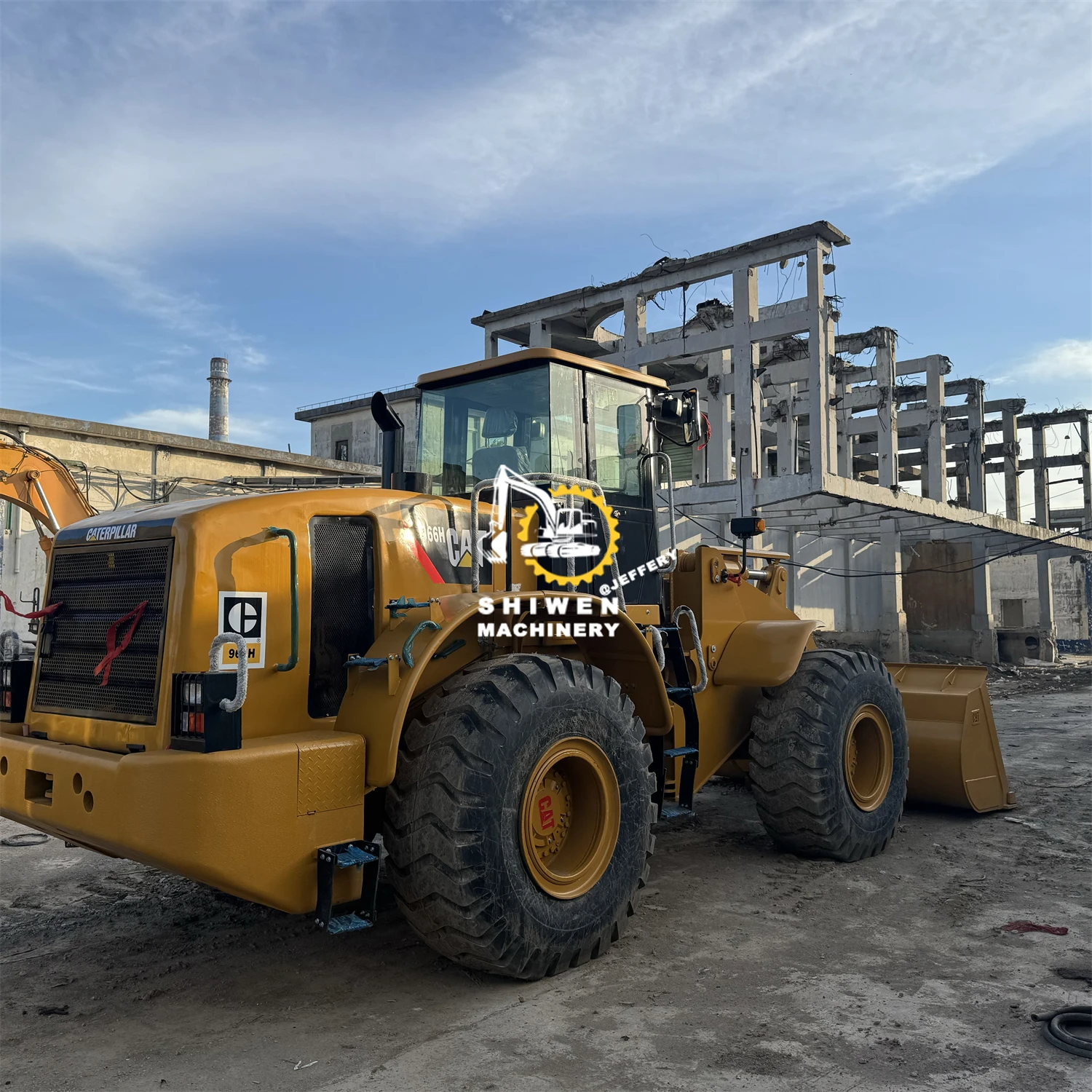High operating efficiency original used heavy loader cat966h,selling in large quantities at low price 966 950 in Shanghai