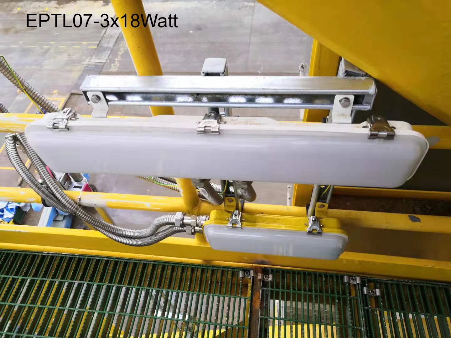 3X18Watt Housewares Oil station Good Electricity Proof With Heat Dissipation LED Industrial Usage Explosion Proof LED Lam
