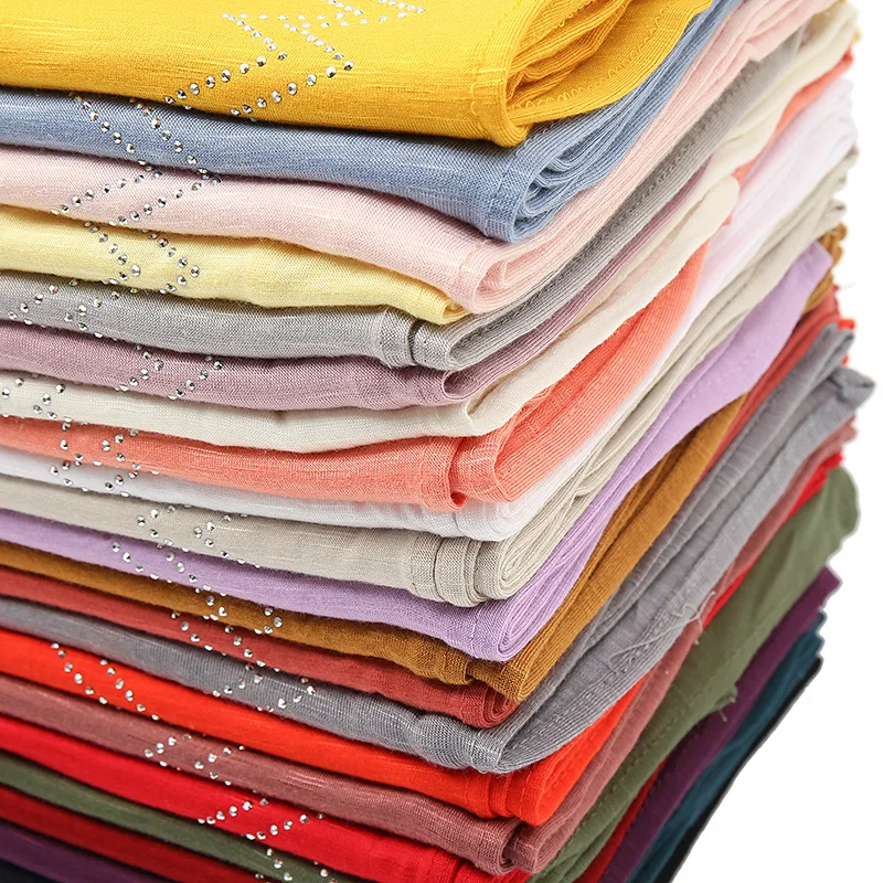 2021 Malabis Hijab Summer Aplique Hijab Viscose Fabric Poncho Scarf Solid Color White Scarf For Women