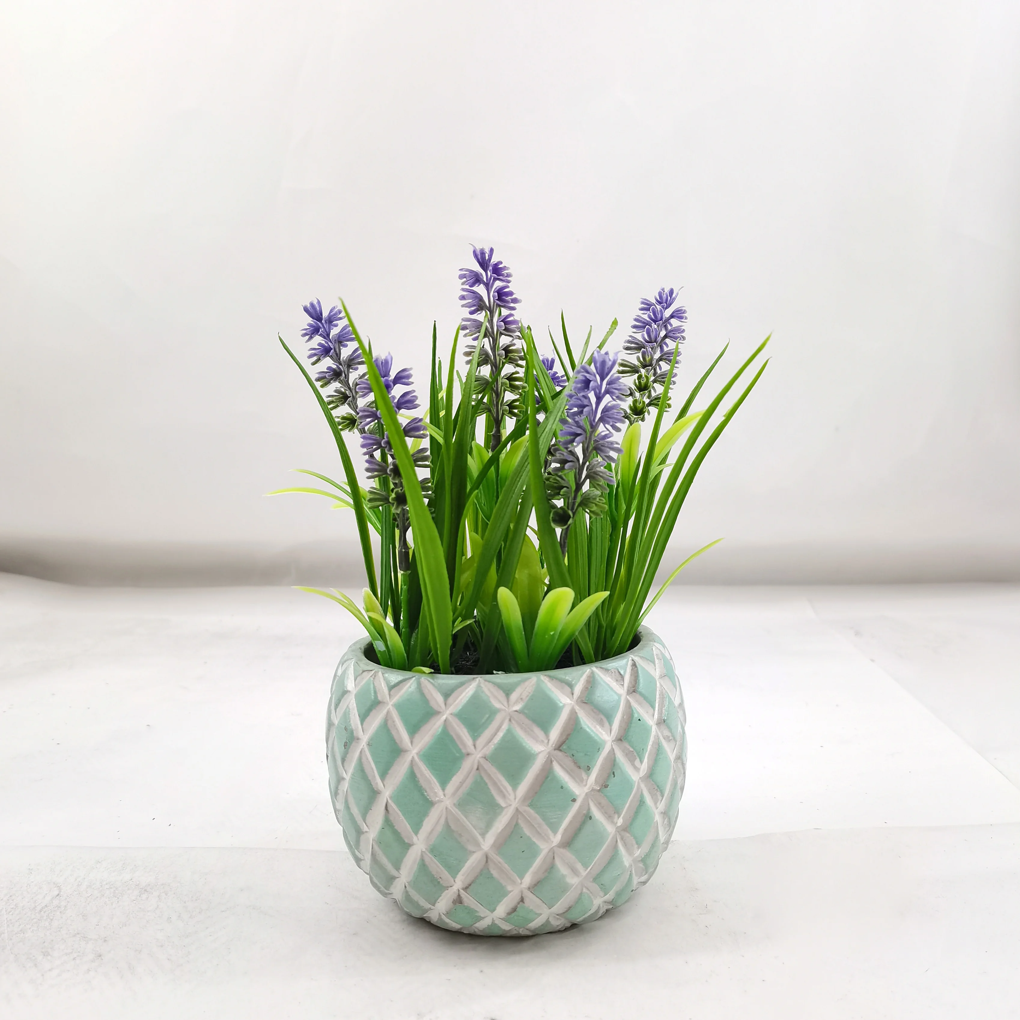 Wholesale Artificial Lavender  With PE Cement Potted Lavender For home Decoration