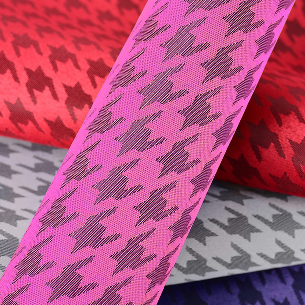 Comfortable touch dyed-yarn jacquard upholstery fabric polyester jacquard fabric