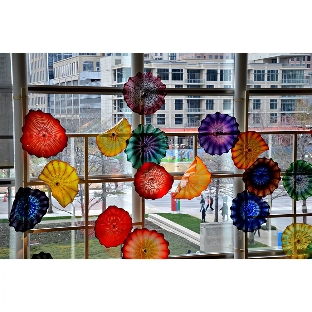 Modern chihuly custom murano glass wall plates round lotus flower shaped hand blown colourful glass plates wall decoration