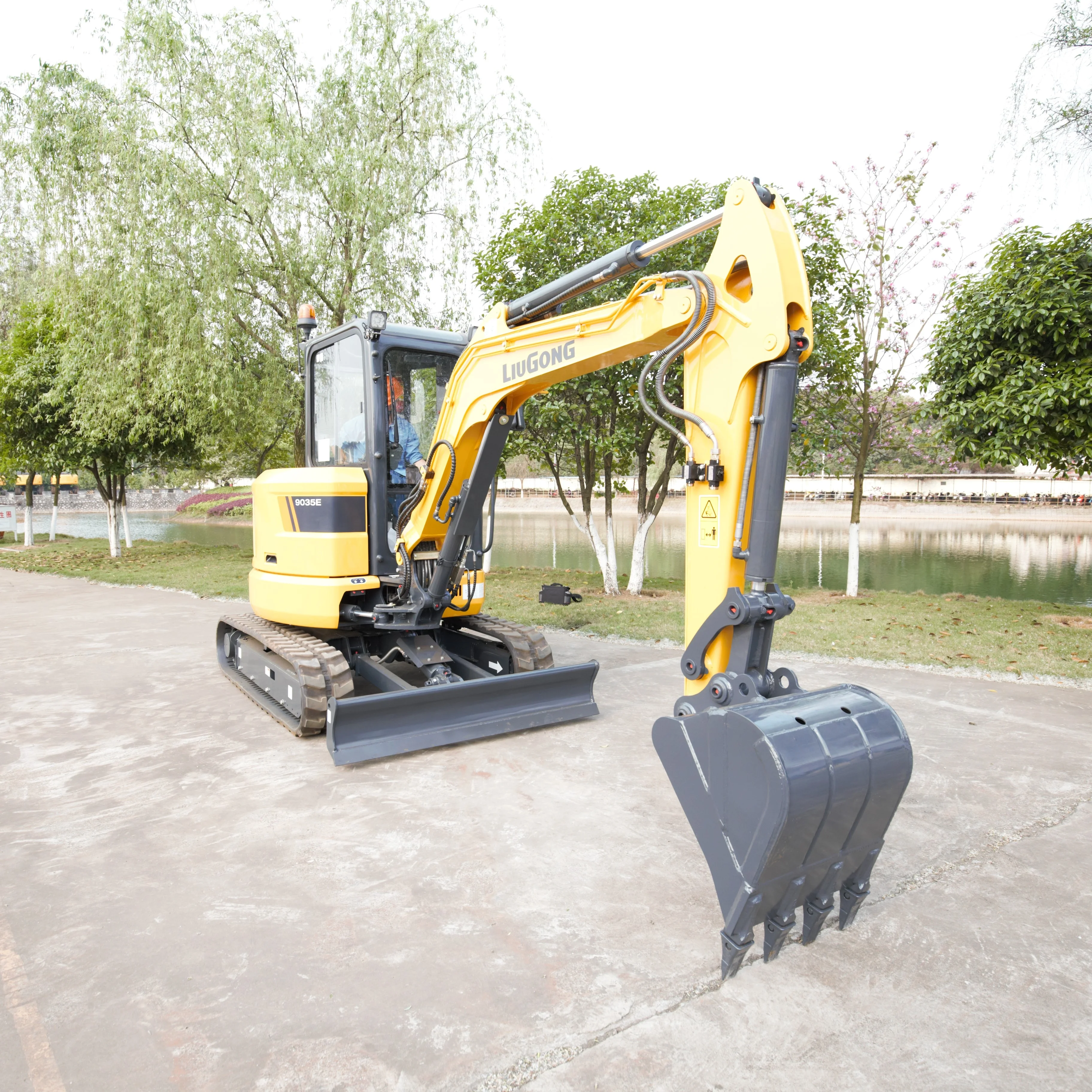 LiuGong 3.5 ton CLG9035E (EU Stage IIIA)  Mini Hydraulic Excavator