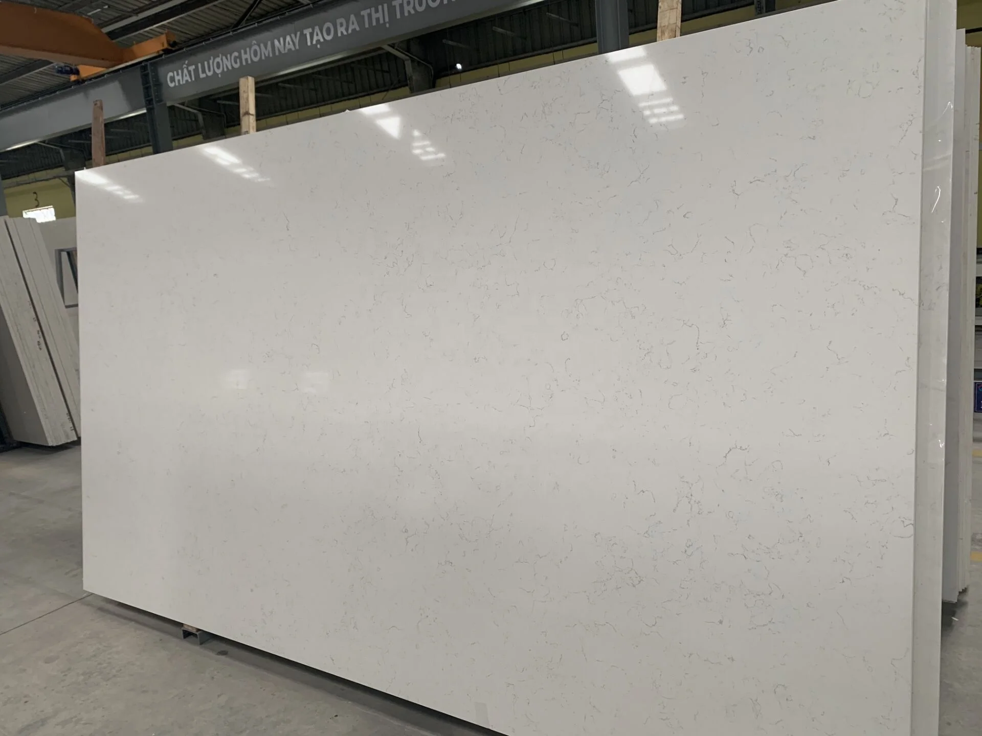 BOTON STONE Modern Quartz Kitchen Countertops Carrara Quartz Stone Countertops, Artificial