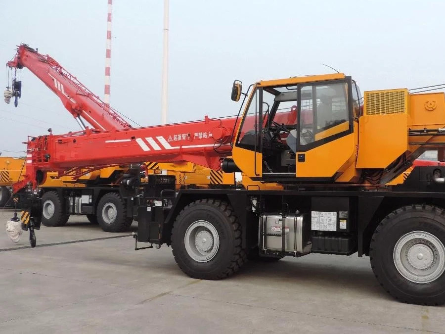 30t пересеченный кран SRC300C телескопическая U-образная стрела 45 2 м гидравлический